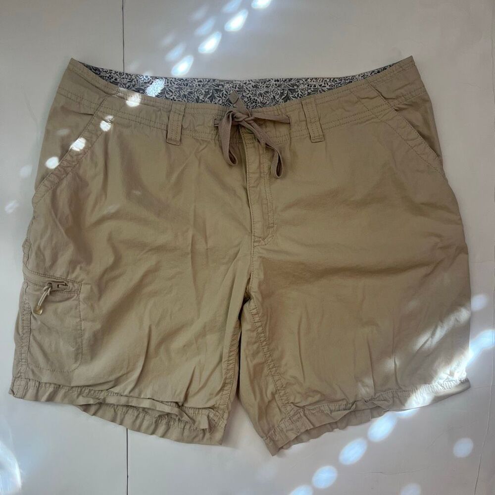 Eddie Bauer Women's Drawstring Flat Front Cargo Utility Shorts Khaki Size 12